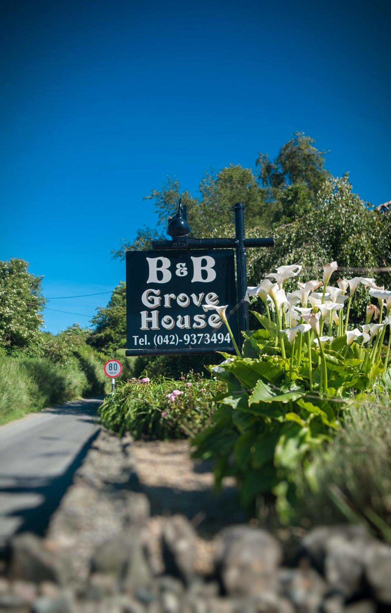 Grove House Bed & Breakfast คาร์ลิงฟอร์ด ภายนอก รูปภาพ