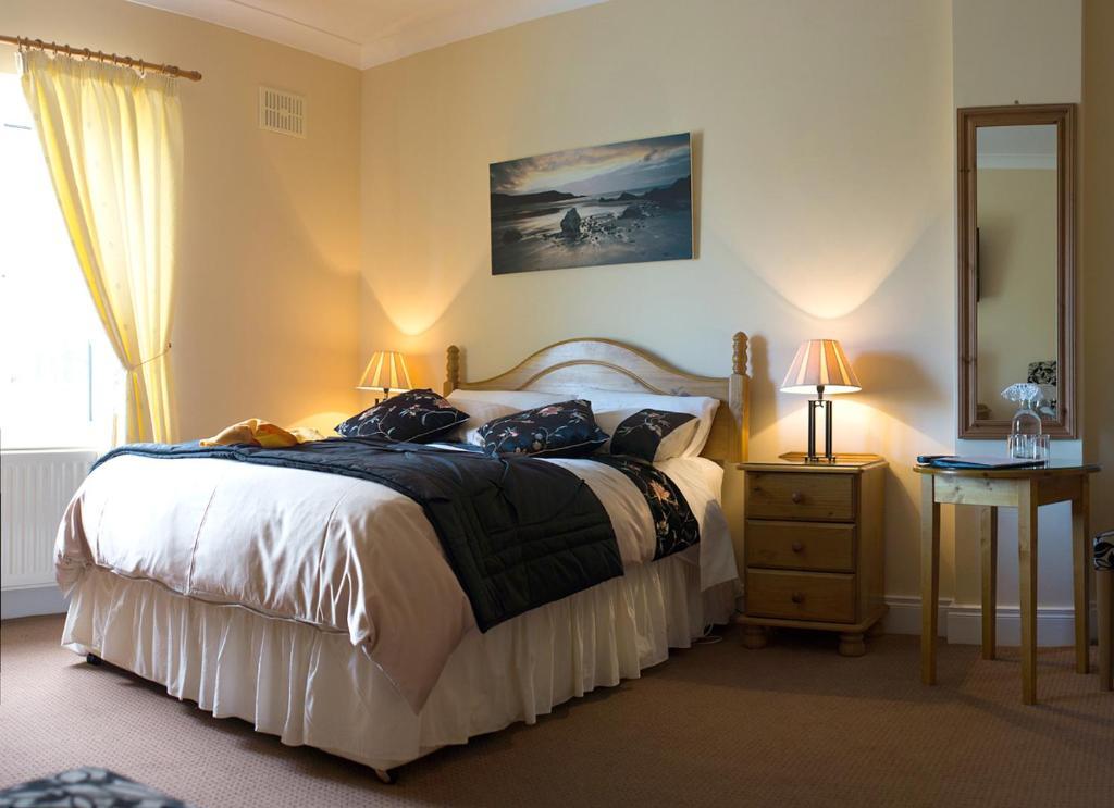 Grove House Bed & Breakfast คาร์ลิงฟอร์ด ห้อง รูปภาพ