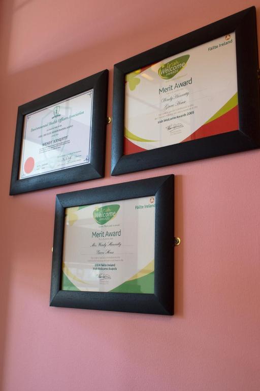 Grove House Bed & Breakfast คาร์ลิงฟอร์ด ภายนอก รูปภาพ