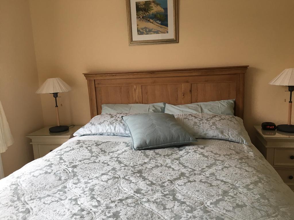 Grove House Bed & Breakfast คาร์ลิงฟอร์ด ภายนอก รูปภาพ