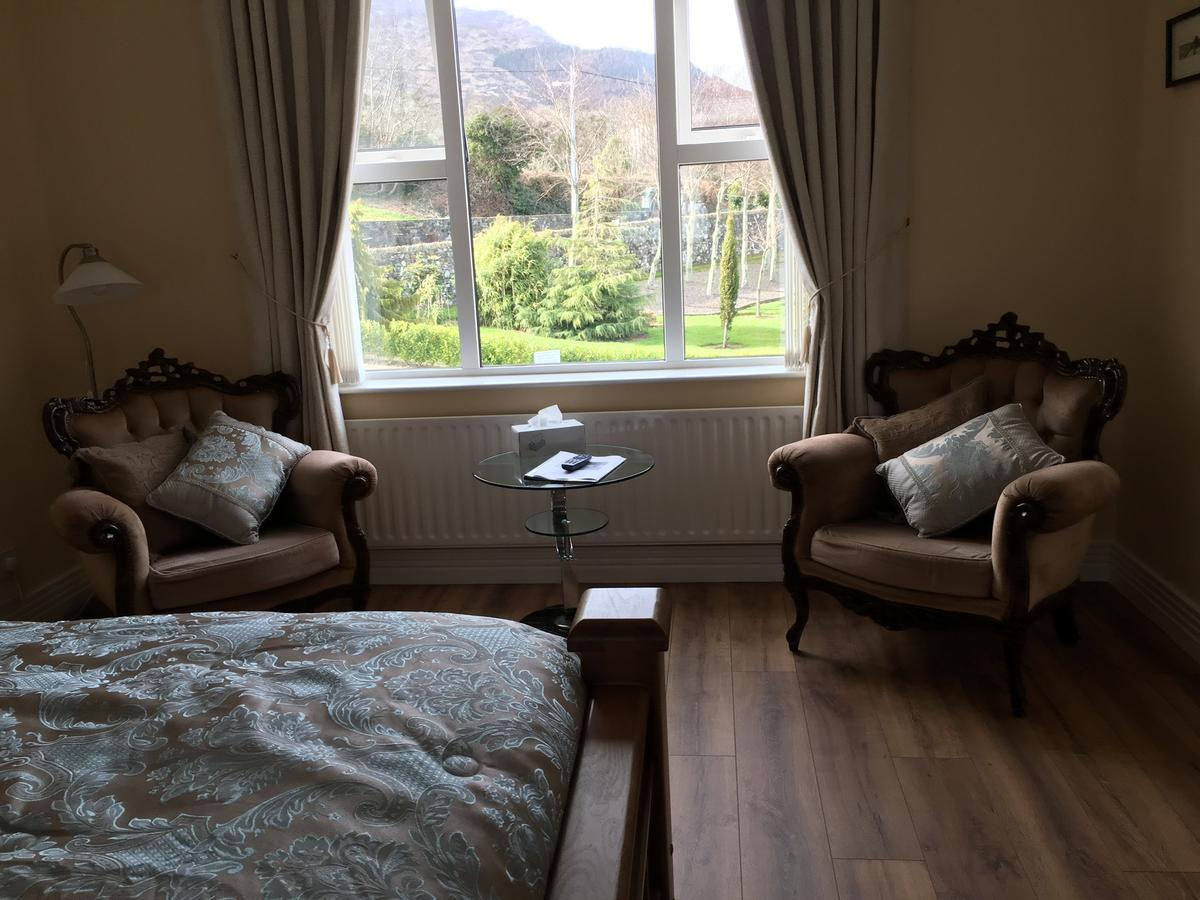 Grove House Bed & Breakfast คาร์ลิงฟอร์ด ภายนอก รูปภาพ